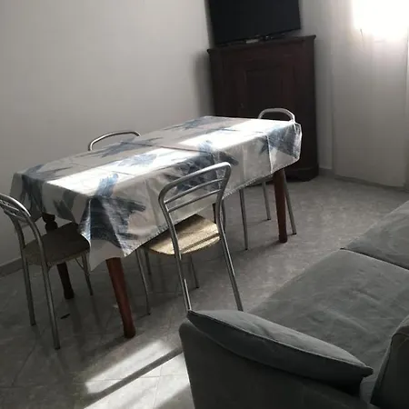 Casa Tisia Apartman Ceriale