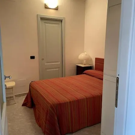 Casa Tisia Apartman Ceriale